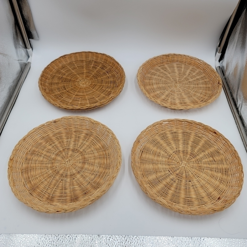 Set Of 5 Rattan Tan Plate Chargers One Size - Picture 2 of 9